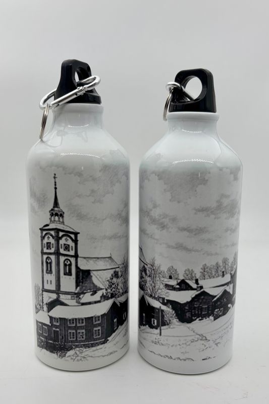 Vannflaske, hvit med sort Røros-trykk, metall 0,5 liter